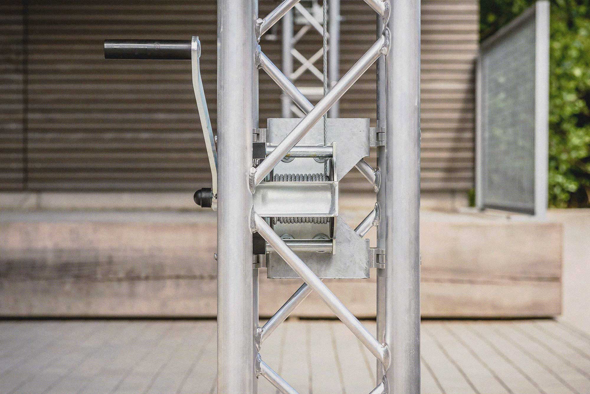 Hubmast zum Spannen einer Stretch-Membran